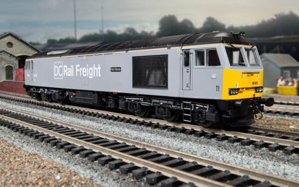 Hornby R30374 DR Rail Class 60 Co-co 60029 Ben Nevis - Era 11 - Image 8