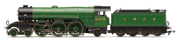 Hornby R30270 OO Gauge Class A1 4-6-2 4478 Hermit: Big Four Centenary Collection - Image 3