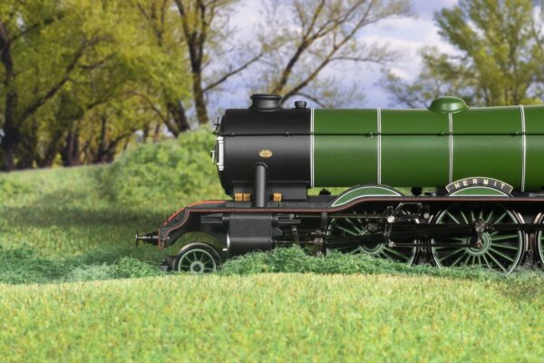 Hornby R30270 OO Gauge Class A1 4-6-2 4478 Hermit: Big Four Centenary Collection - Image 7