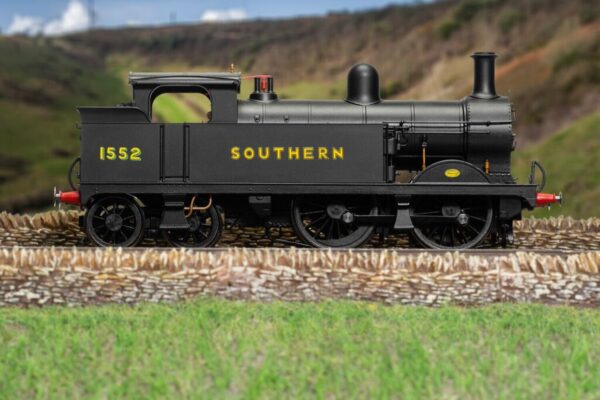 Hornby R3763 SR, 'H' Class, 0-4-4T, 1552 - Era 3 - Image 7