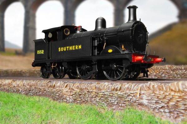 Hornby R3763 SR, 'H' Class, 0-4-4T, 1552 - Era 3 - Image 8