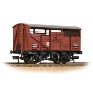 Bachmann 37-712D 8T Cattle Wagon BR Bauxite (Late)