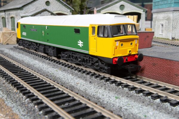 HORNBY Railroad Plus R30382 BR DONCASTER ENTERPRISE CLASS 47 CO-CO 47522 - Image 8