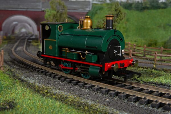 Hornby R3868 OO Gauge Peckett W4 0-4-0ST Crawshay Brothers 490/1890 - Image 3