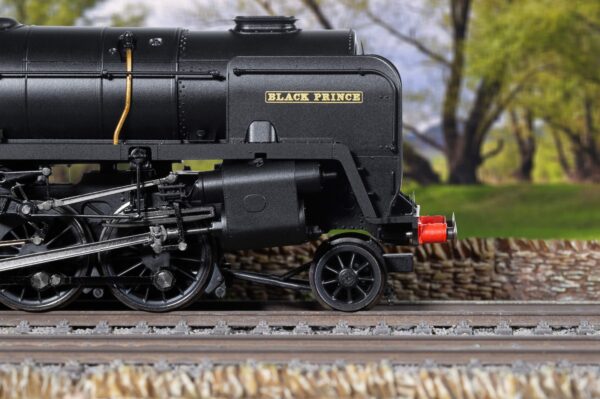 OO Gauge Hornby R30351 BR, Class 9F, 2-10-0, 92203 'Black Prince' BR Black Loco - Image 10