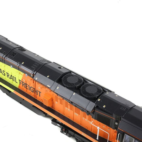 Bachmann 31-591A Class 70 with Air Intake Modifications 70811 Colas Rail Freight - Image 3