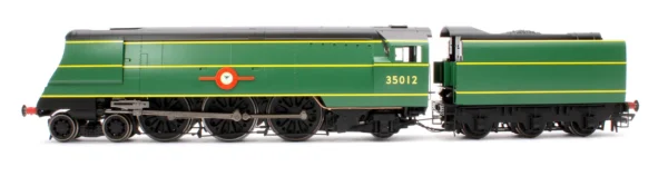 Hornby R3860 Class 8P Merchant Navy 4-6-2 35012 'United States Lines' BR Lined Malachite Green Steam Locomotive - Image 5