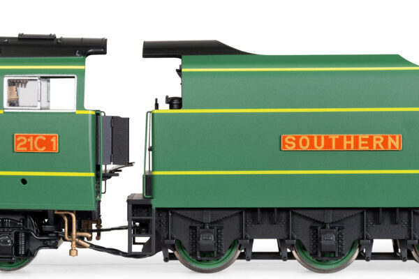 Hornby R30399SS SR - Merchant Navy Class - 21C1 'Channel Packet' (With Steam Generator) - Image 4