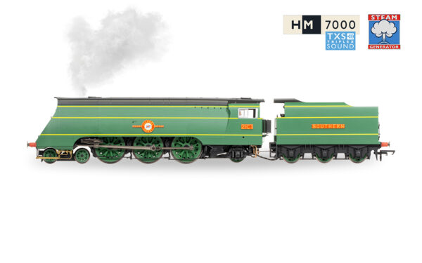 Hornby R30399SS SR - Merchant Navy Class - 21C1 'Channel Packet' (With Steam Generator) - Image 7