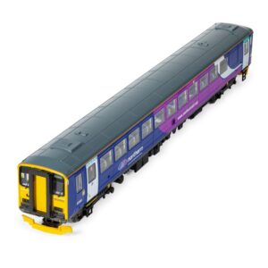 Hornby R30427 Class 153 Northern Rail 153360 Diesel Locomotive