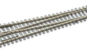 SLE88 Peco Large Radius Turnout R Hand Electrofrog