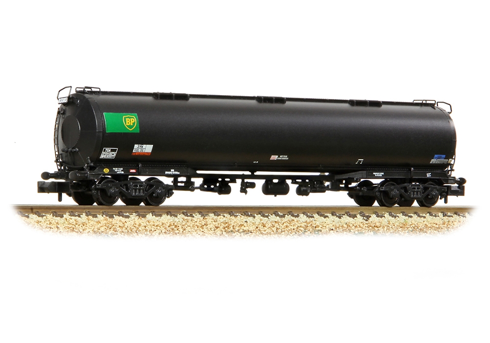 Graham Farish 373-566A BR 102T TEA Bogie Tank Wagon 'BP' Black No. 83377