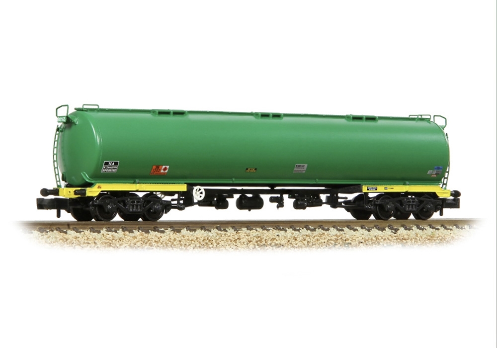 Graham Farish 373-561B BR 102T TEA Bogie Tank Wagon 'BP' Green No. BPO80165