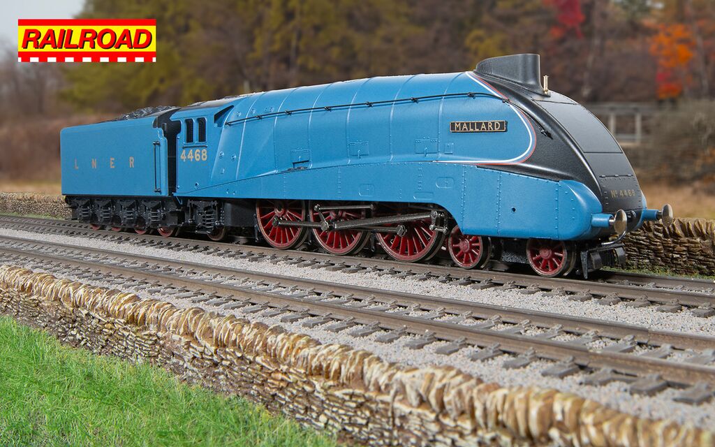 Hornby R3371 RailRoad A4 Class 4-6-2 4468 ‘Mallard’ LNER Garter Blue Steam Locomotive - Image 6